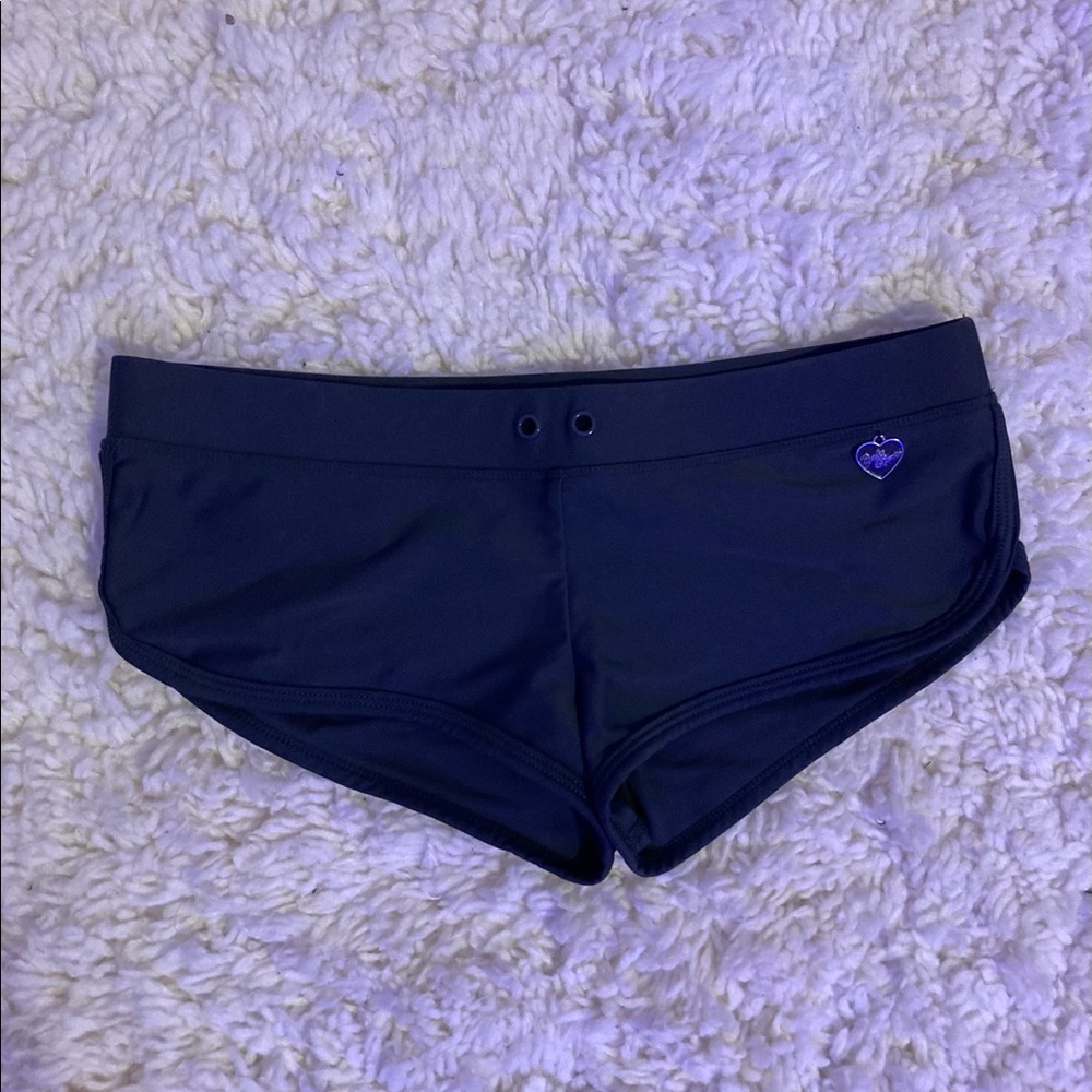 Athletic shorts